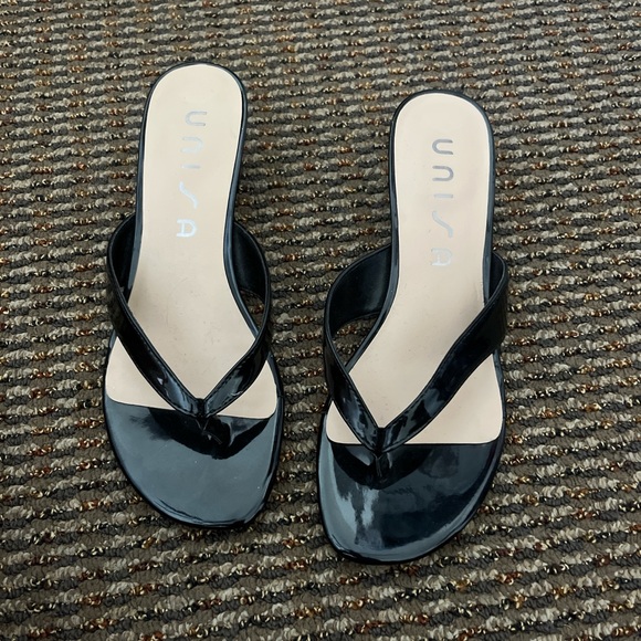 Unisa Glossy Black Women's Sandals - Picture 1 of 2